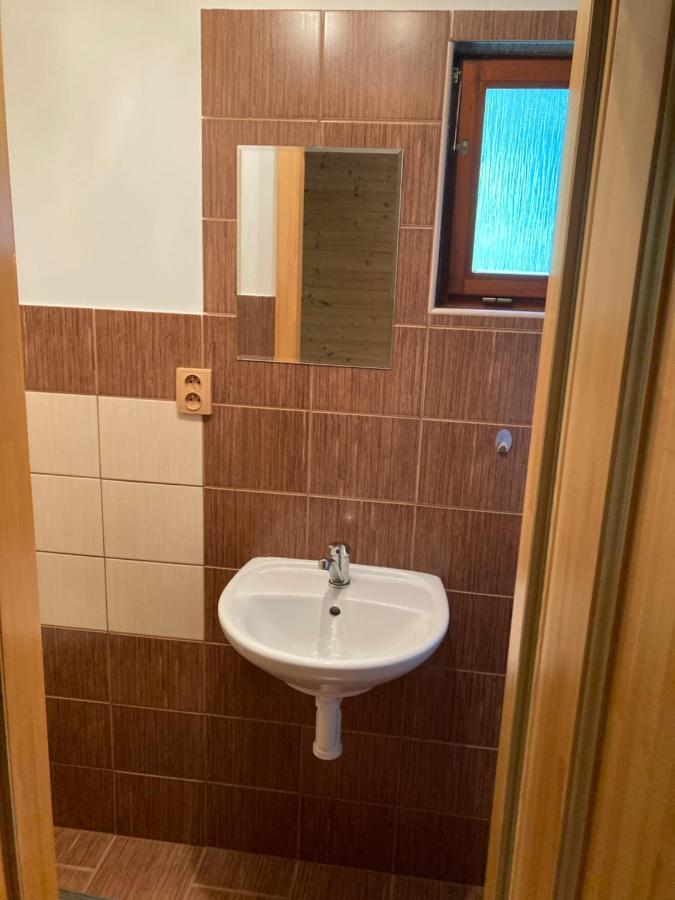 Pyramida Villa Nasavrky Екстериор снимка